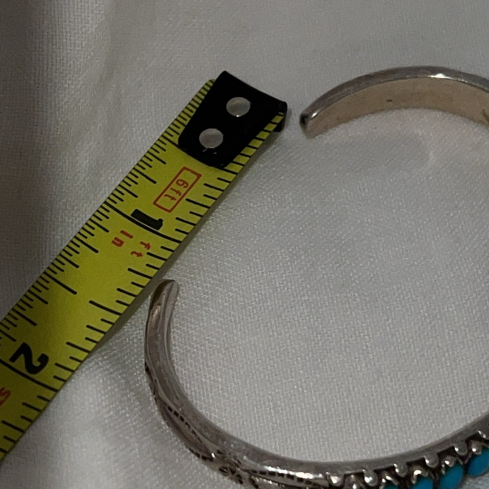 ✨HP✨ RARE ZUNI TURQUOISE SILVER CUFF - Picture 9 of 11